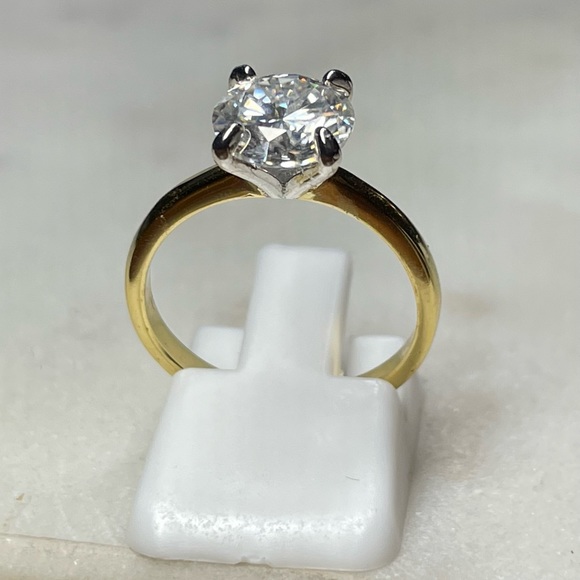 Solid 14k Gold 2ct D, VVS1 Moissanite Ring - Picture 9 of 17